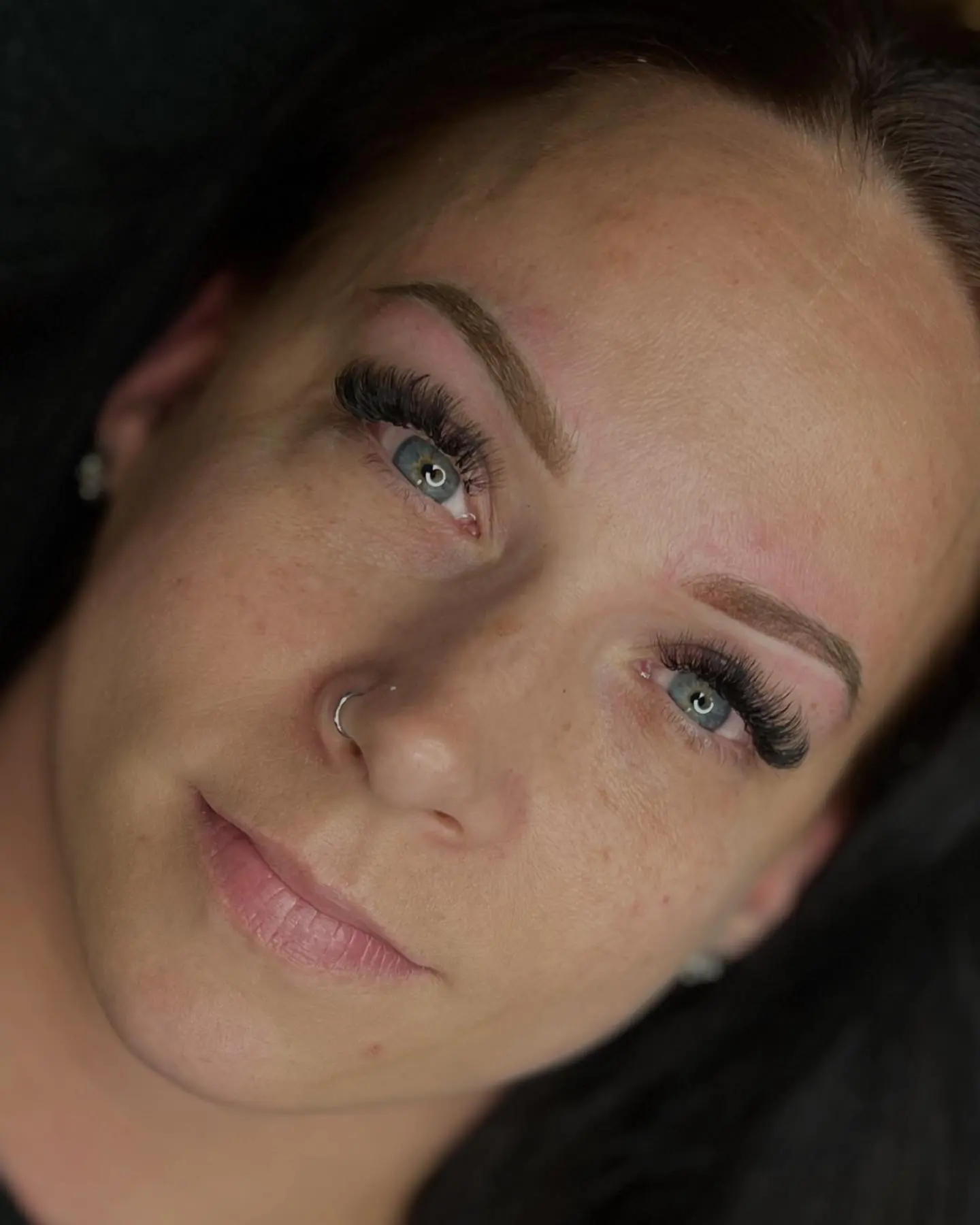 Augenbrauen Permanent Make-up Ergebnis